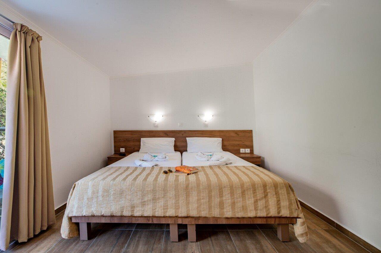 לרדוס Ilyssion Hotel מראה חיצוני תמונה