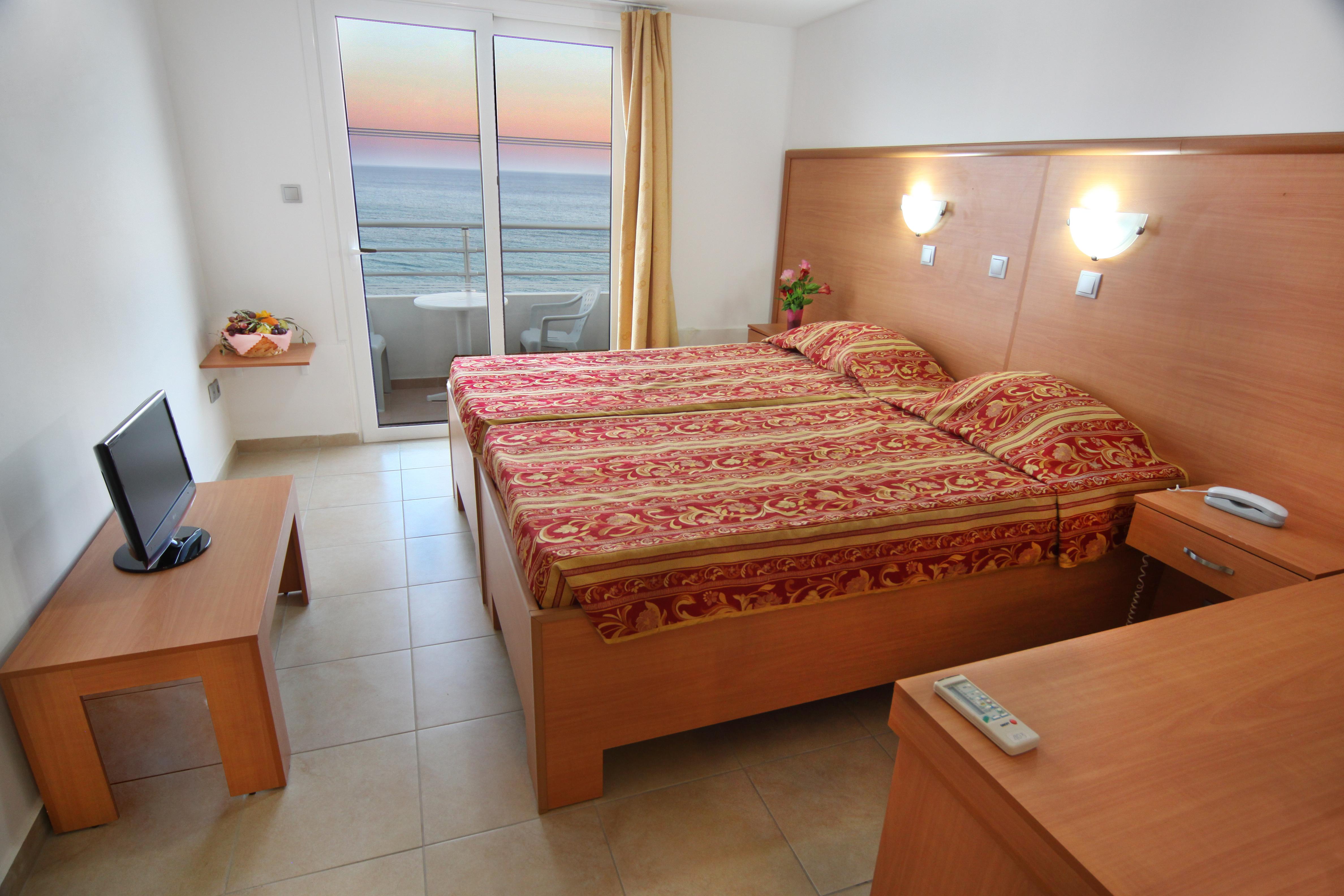 לרדוס Ilyssion Hotel מראה חיצוני תמונה