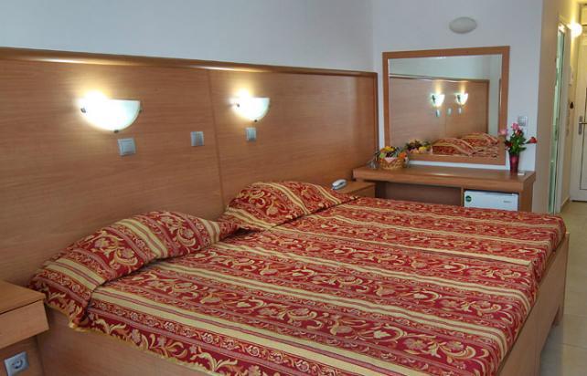 לרדוס Ilyssion Hotel חדר תמונה