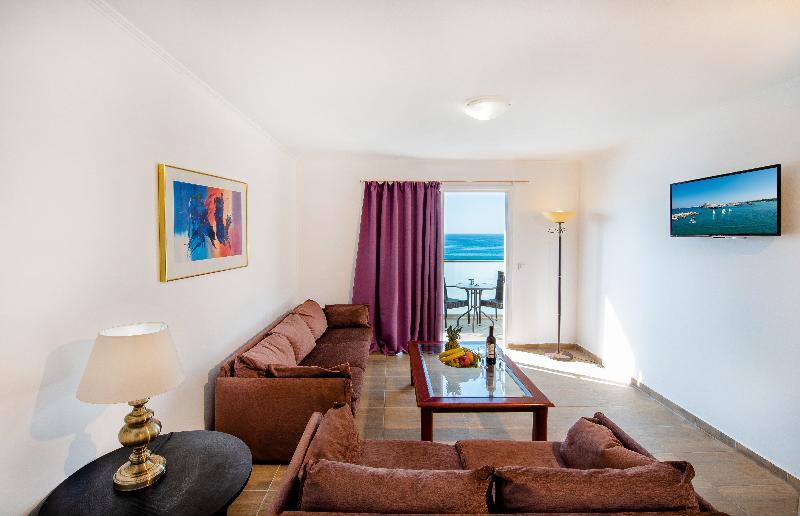לרדוס Ilyssion Hotel מראה חיצוני תמונה